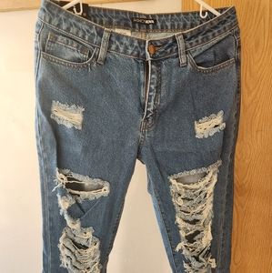 Fashion Nova Worth It Distressed Boyfriend Jeans 7 NWT